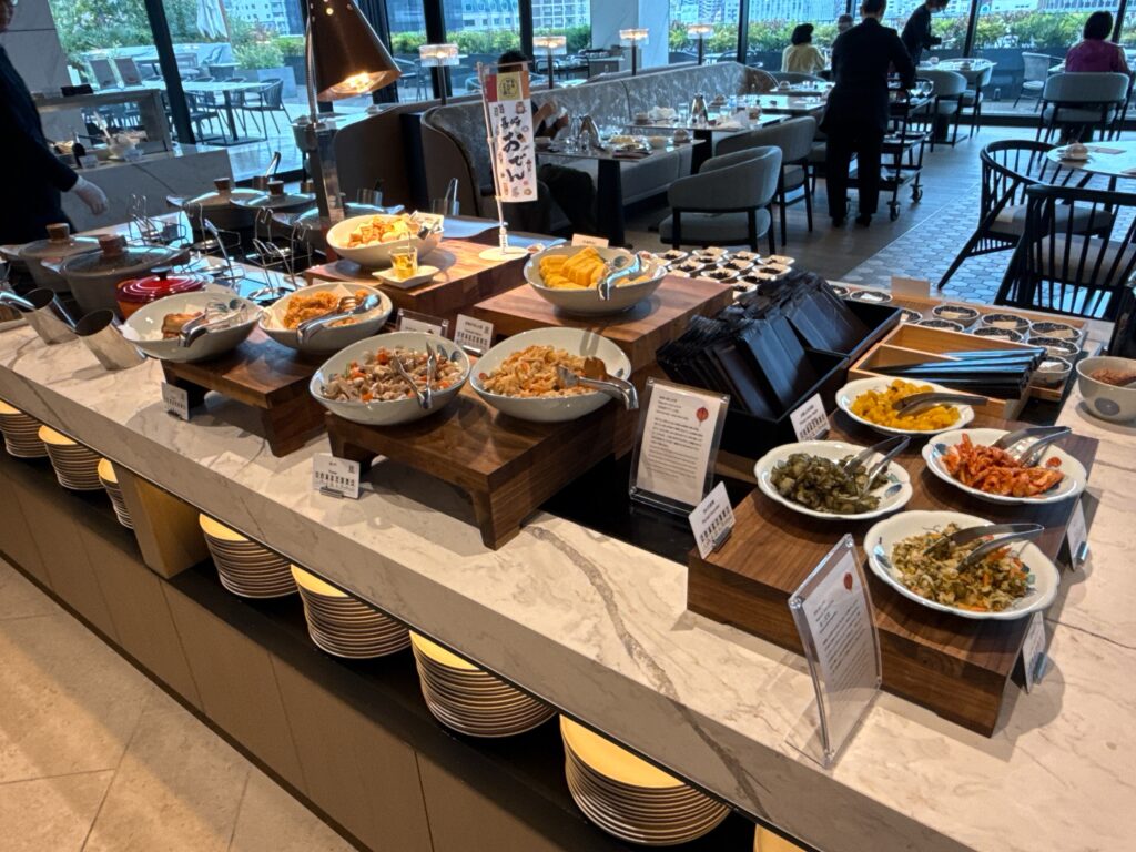 長崎マリオットホテルの朝食レストラン会場「ハーベラ」のビュッフェ料理