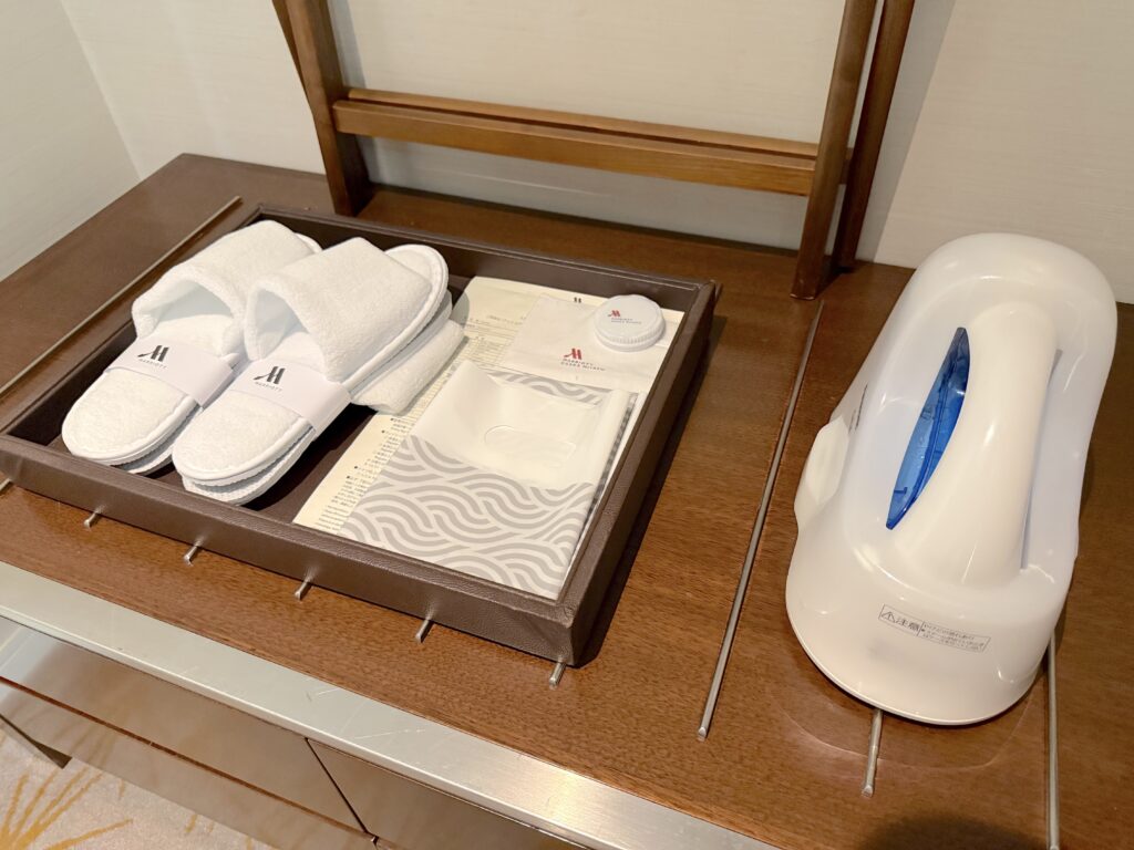 大阪マリオット都ホテルの客室のクローゼットの設備