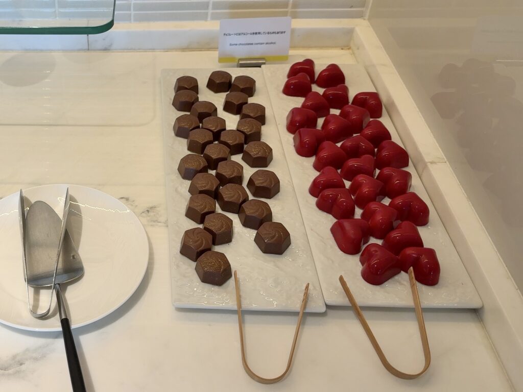 ウェスティンホテル横浜のクラブラウンジ「ウェスティンクラブ」のカクテルタイムの食事内容