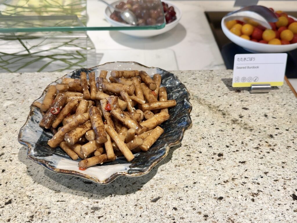 ウェスティンホテル横浜のクラブラウンジ「ウェスティンクラブ」のカクテルタイムの食事内容
