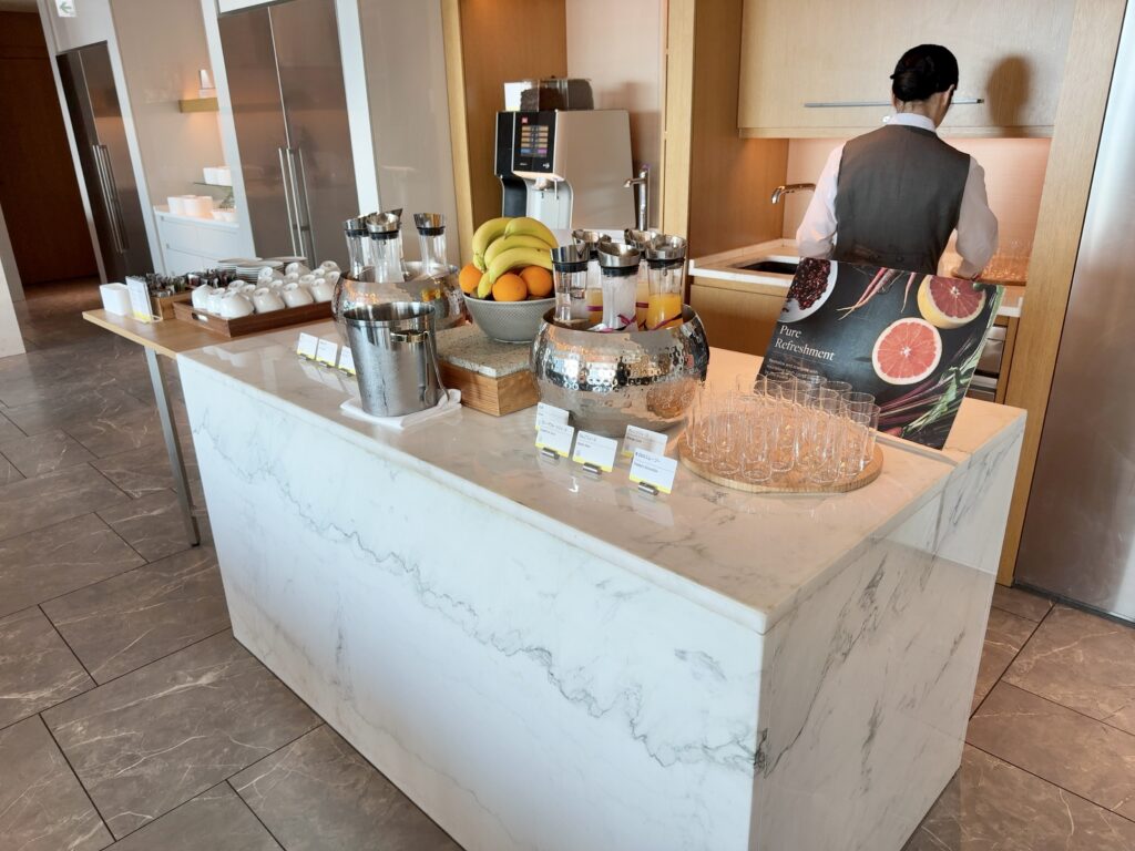 ウェスティンホテル横浜のクラブラウンジ「ウェスティンクラブ」の朝食のドリンク内容