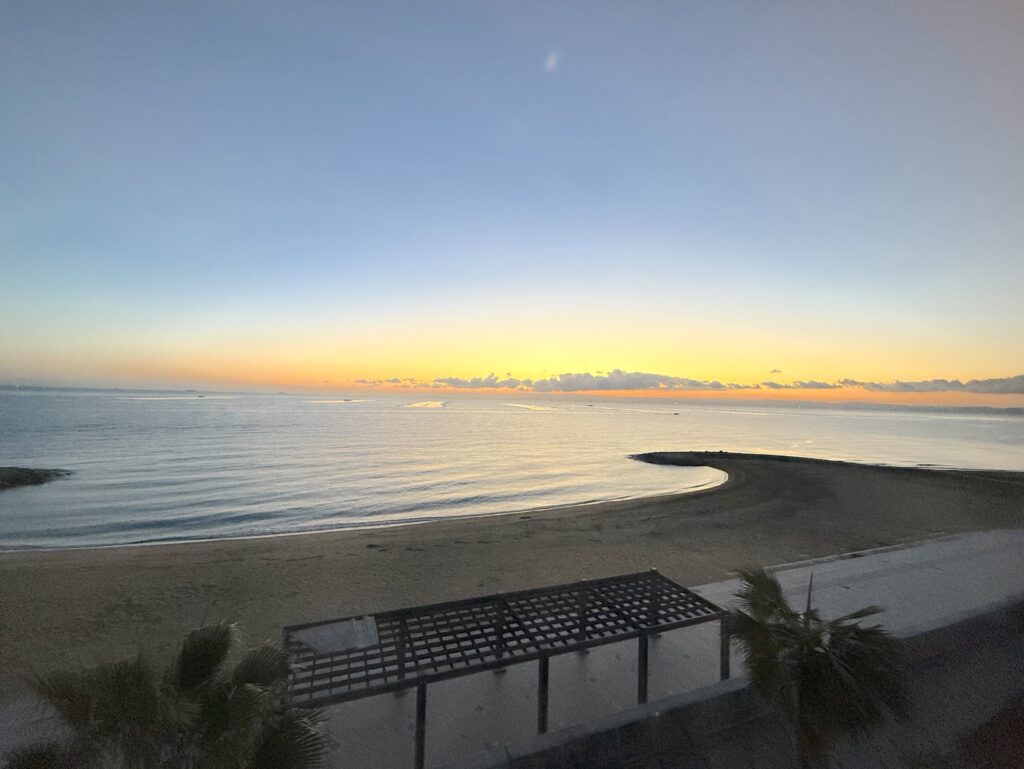 浦県民サンビーチの朝日