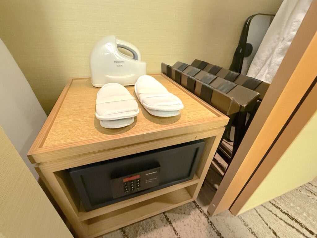 ザ・プリンス京都宝ヶ池オートグラフコレクションの客室のクローゼット