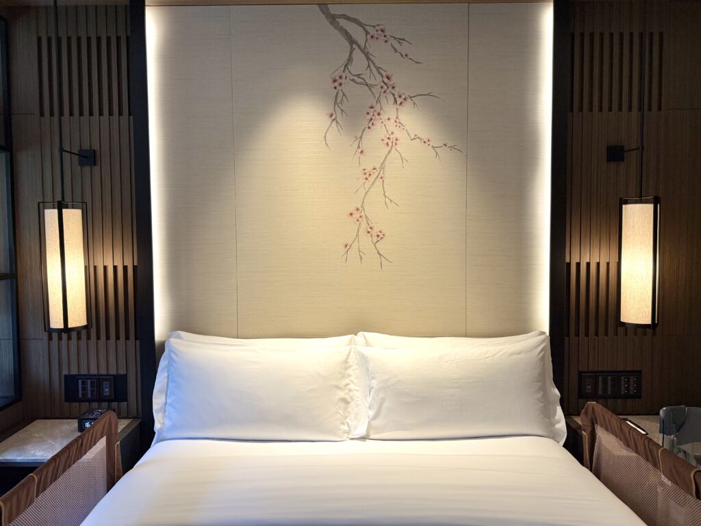 東山ニセコビレッジ・リッツ・カールトン・リザーブの客室ベッド