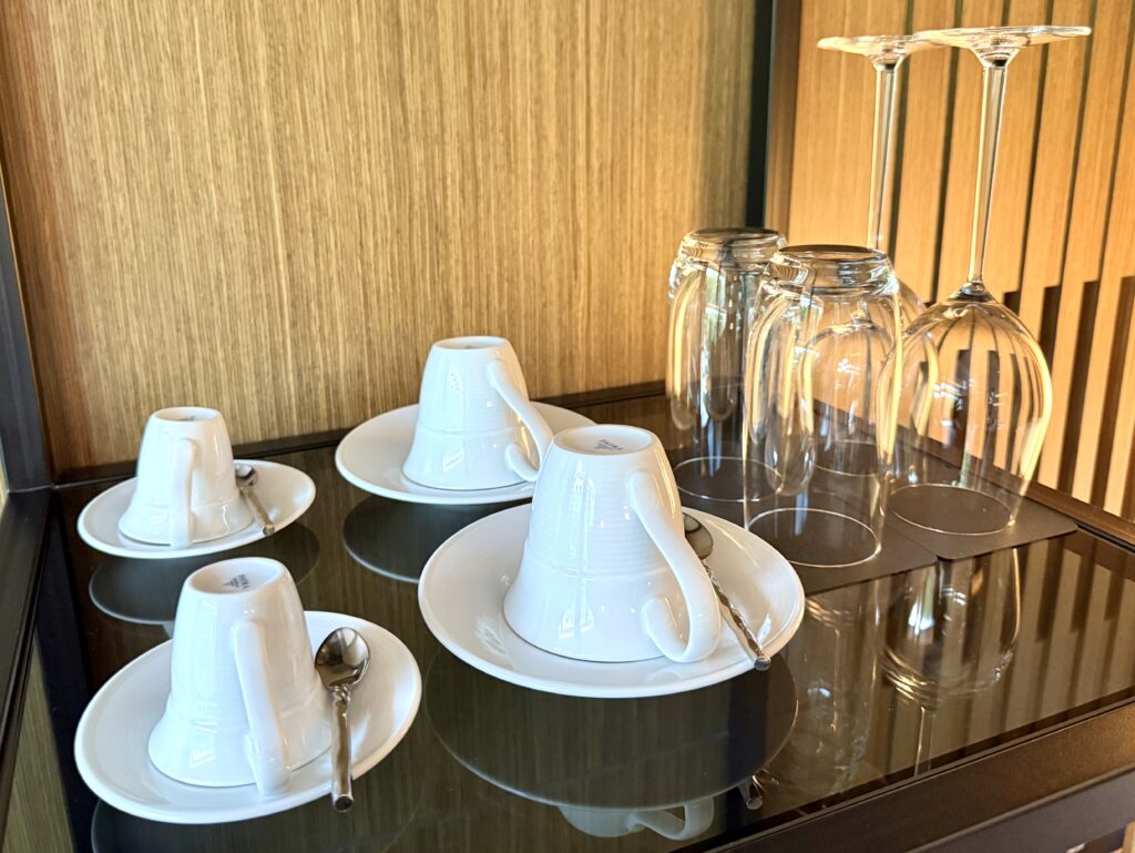 東山ニセコビレッジ・リッツ・カールトン・リザーブの客室のミニバー