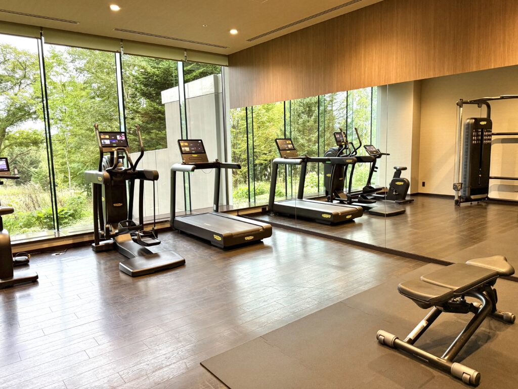 東山ニセコビレッジ・リッツ・カールトン・リザーブのフィットネスジム