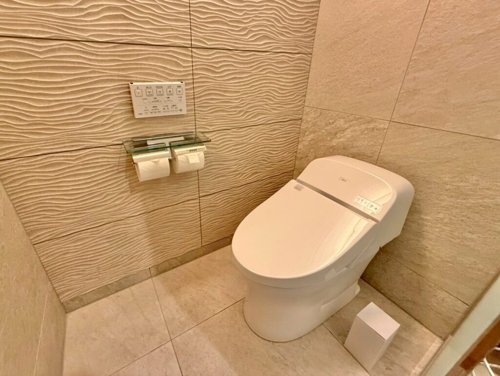 ウェスティン都ホテル京都の客室のトイレ