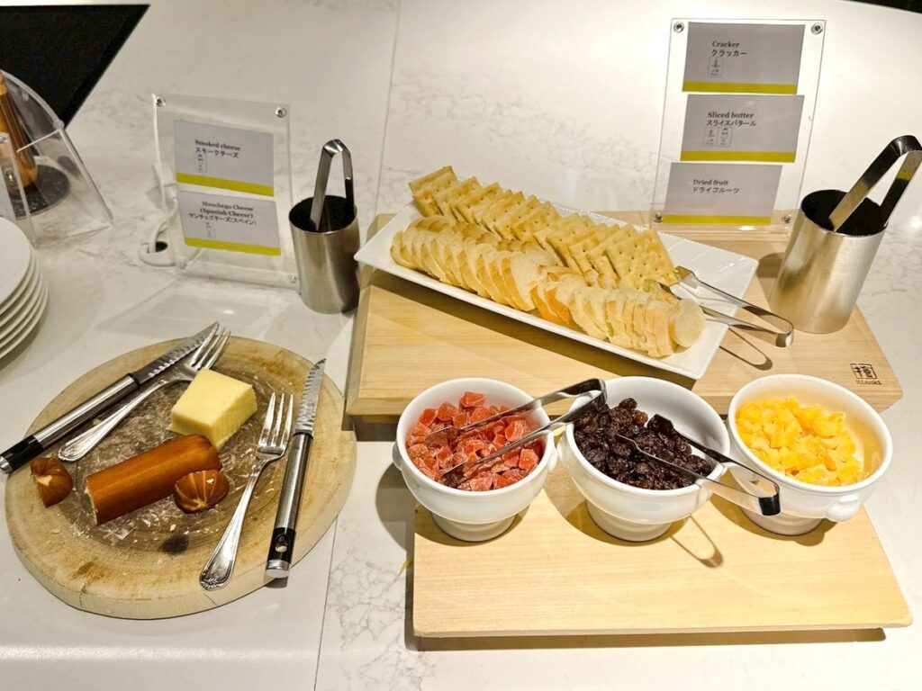 ウェスティン都ホテル京都のクラブラウンジ「ウェスティンクラブ」のコーディアル&デザートタイムの提供内容