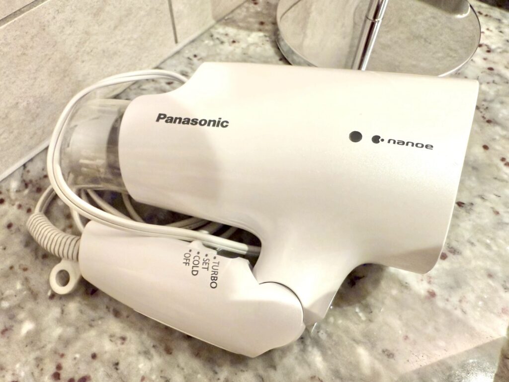 ウェスティン都ホテル京都の客室のドライヤー