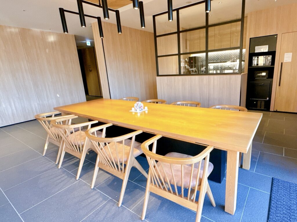 フェアフィールド・バイ・マリオット岐阜清流里山公園のロビーラウンジ