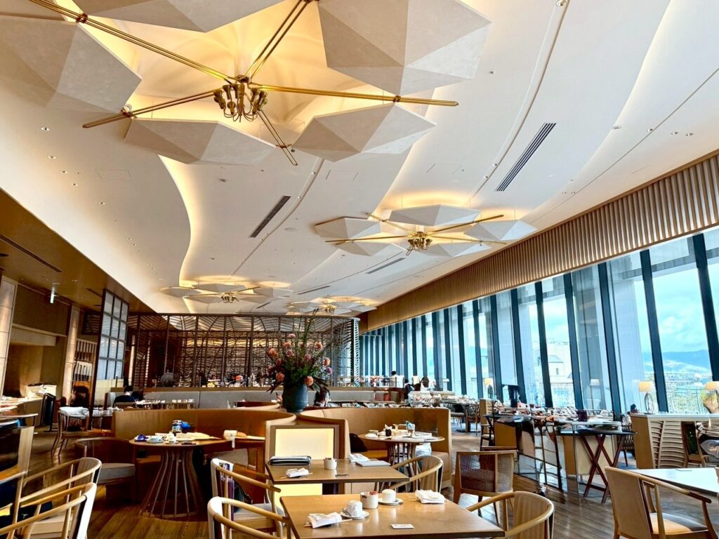 ウェスティン都ホテル京都のオールデイダイニング「洛空」の内装
