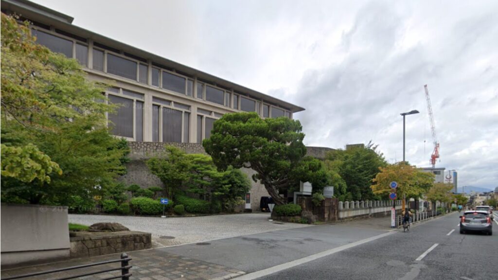 ウェスティン都ホテル京都の駐車場入り口