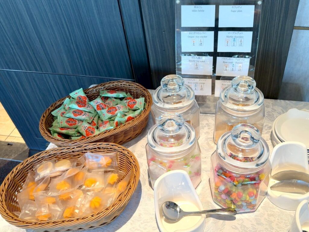 シェラトン都ホテル大阪のクラブラウンジのティータイムの提供内容