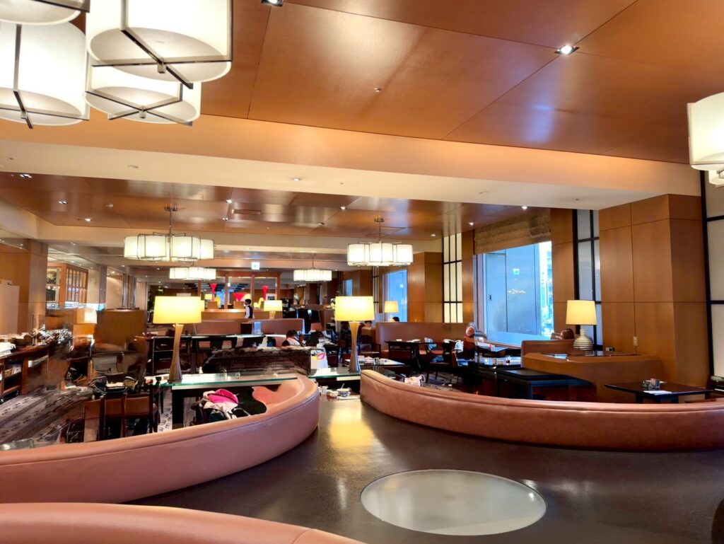 シェラトン都ホテル大阪の朝食レストラン「eu(ゆう)」の会場雰囲気