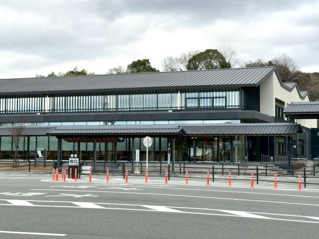 なら歴史芸術文化村の外観