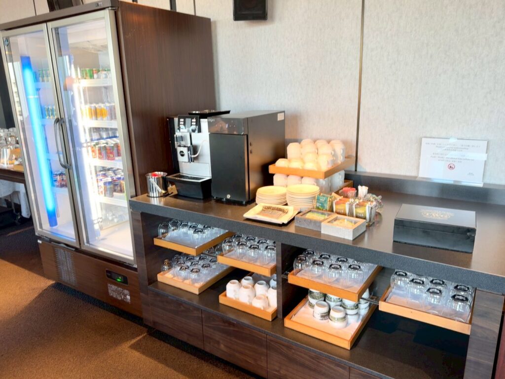 シェラトン都ホテル大阪のクラブラウンジのティータイムの提供内容