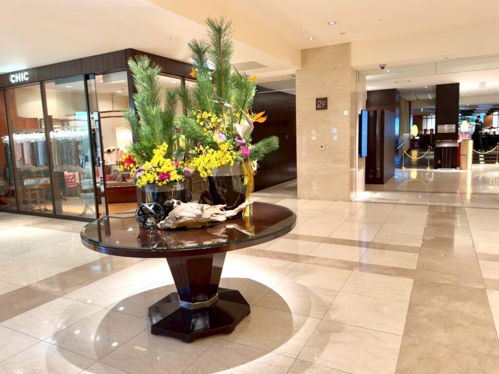 シェラトン都ホテルのロビーフロア