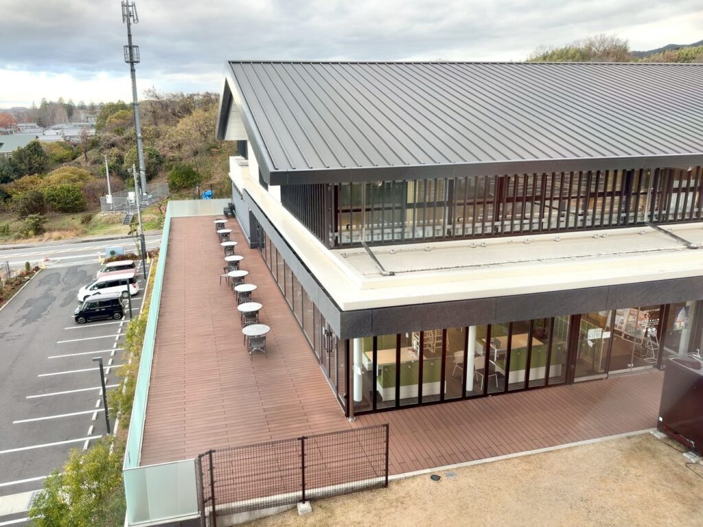 道の駅なら芸術文化村のテラス