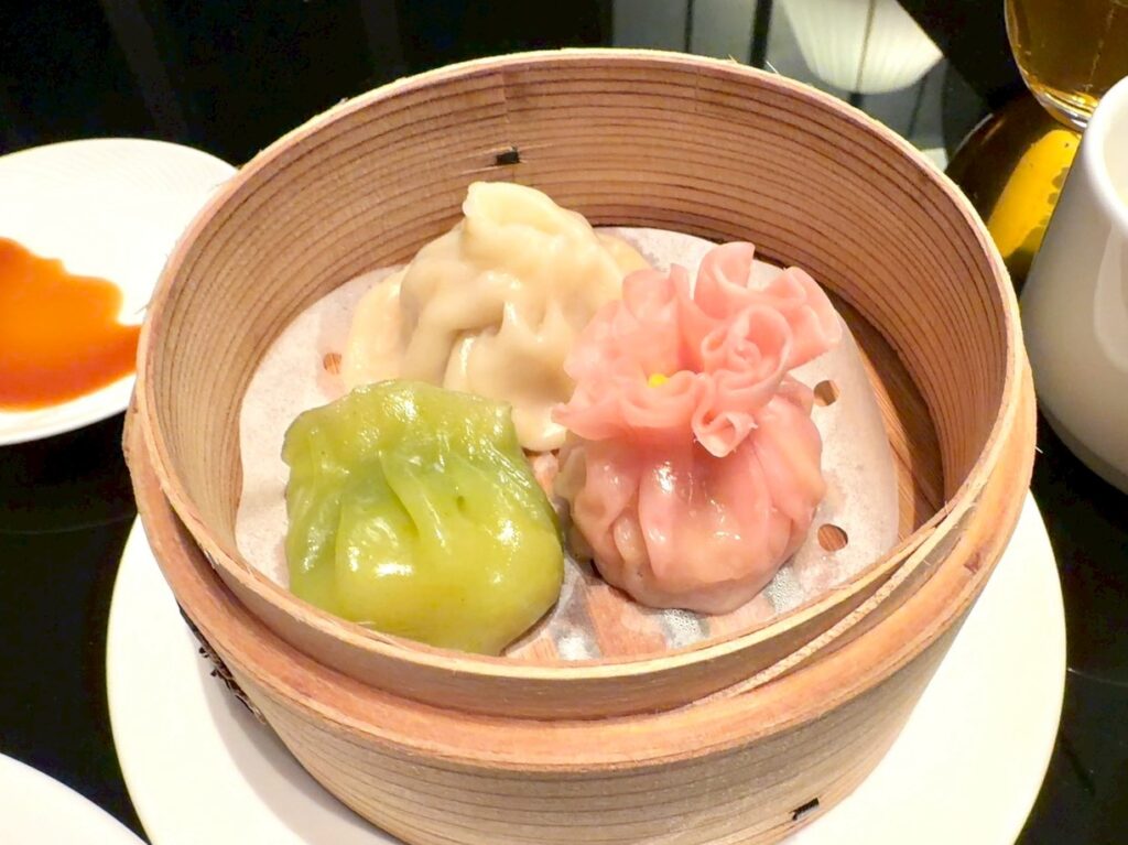 シェラトン都ホテル大阪のクラブラウンジのカクテルタイムの食事内容