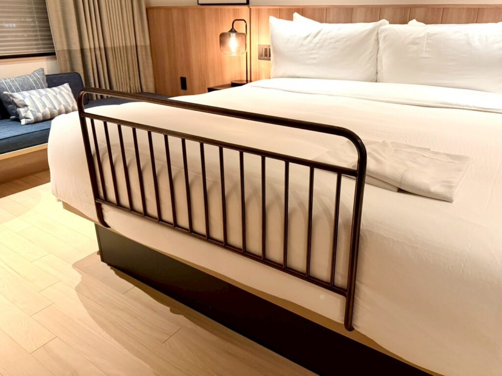 フェアフィールド・バイ・マリオット奈良天理山の辺の道の客室のベッドガード