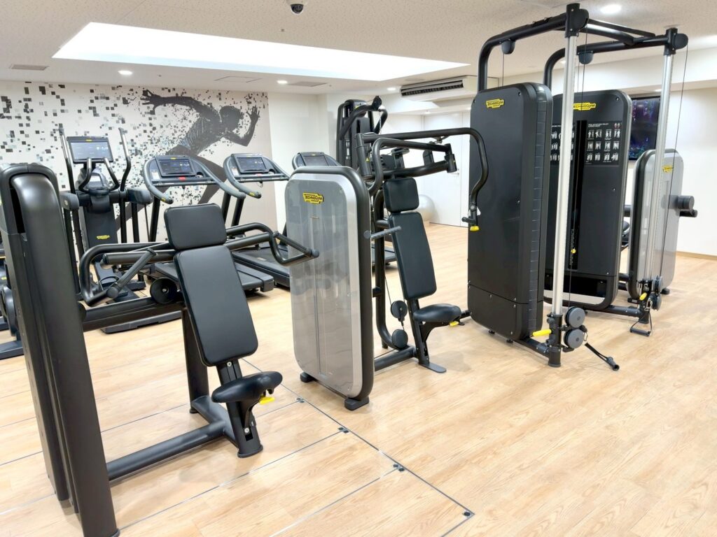 シェラトン都ホテル大阪のフィットネスジム
