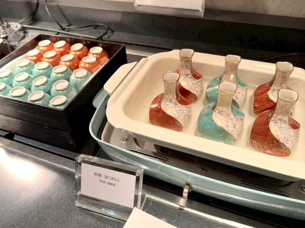 シェラトン都ホテル大阪のクラブラウンジのカクテルタイムの提供内容