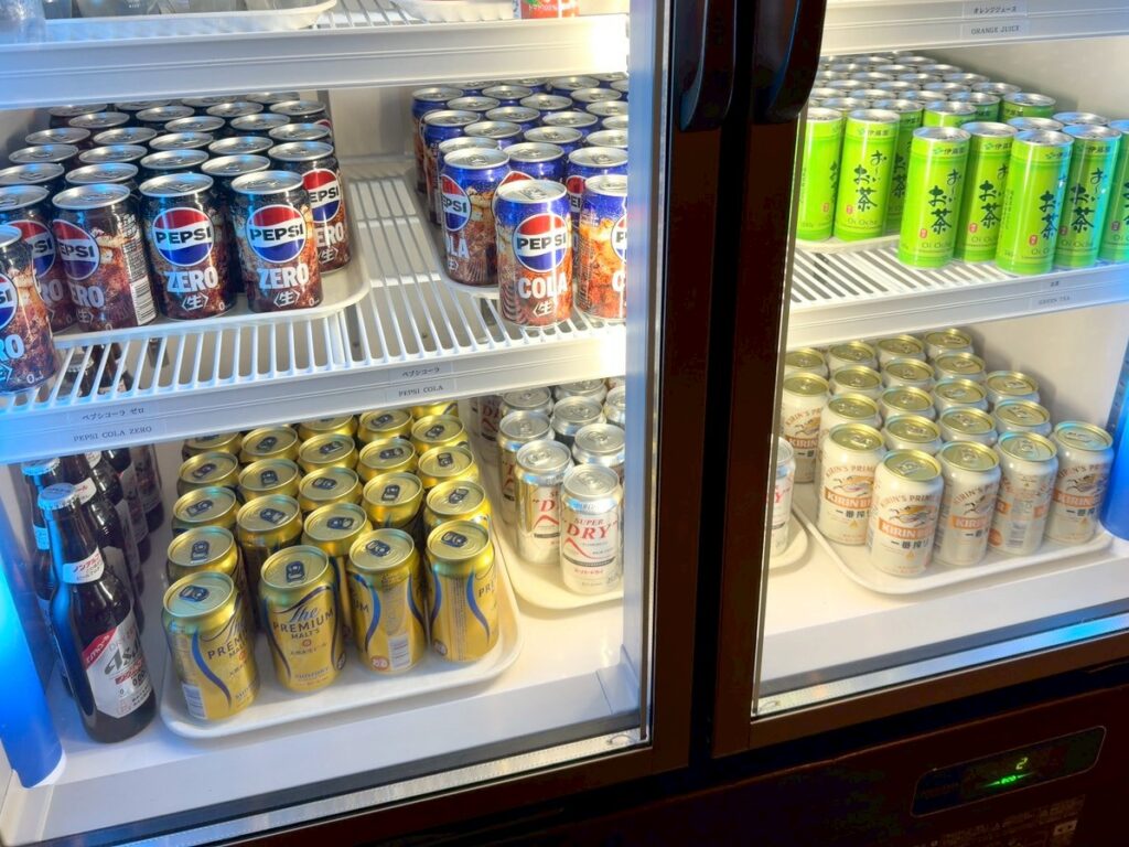 シェラトン都ホテル大阪のクラブラウンジのカクテルタイムの提供内容