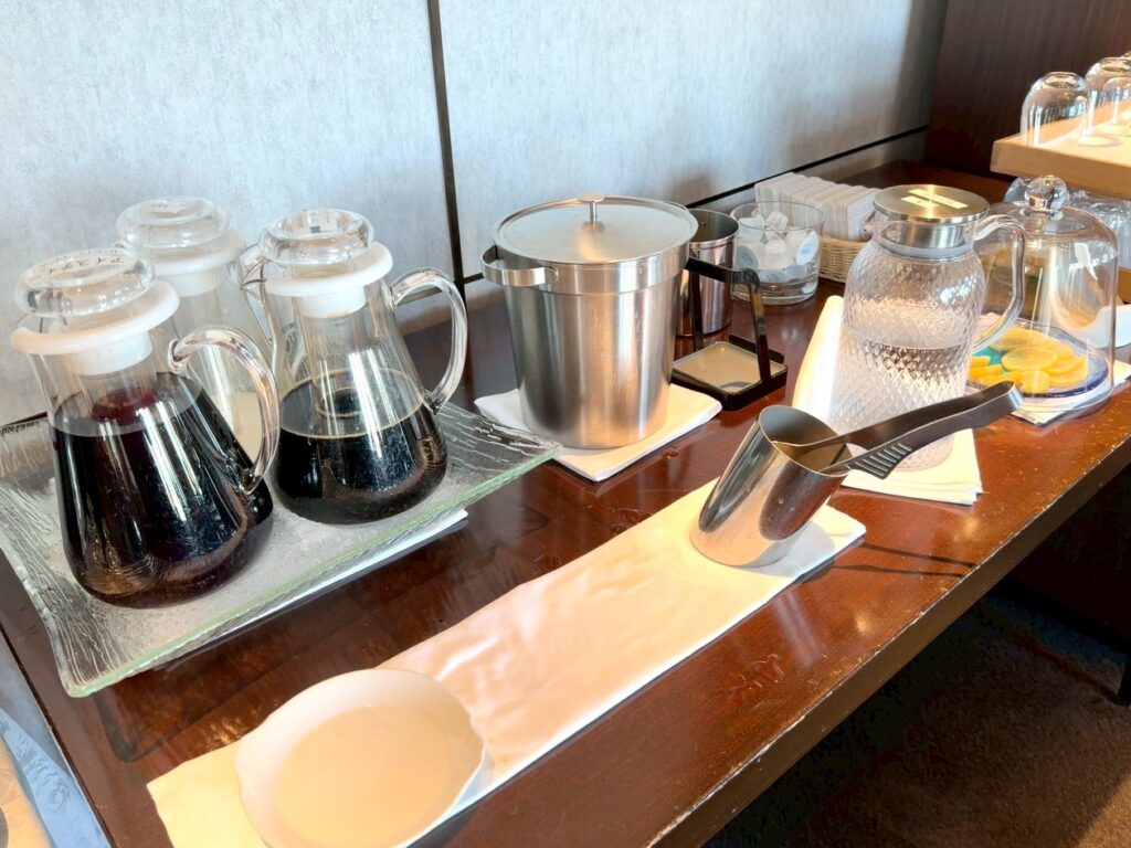 シェラトン都ホテル大阪のクラブラウンジのティータイムの提供内容