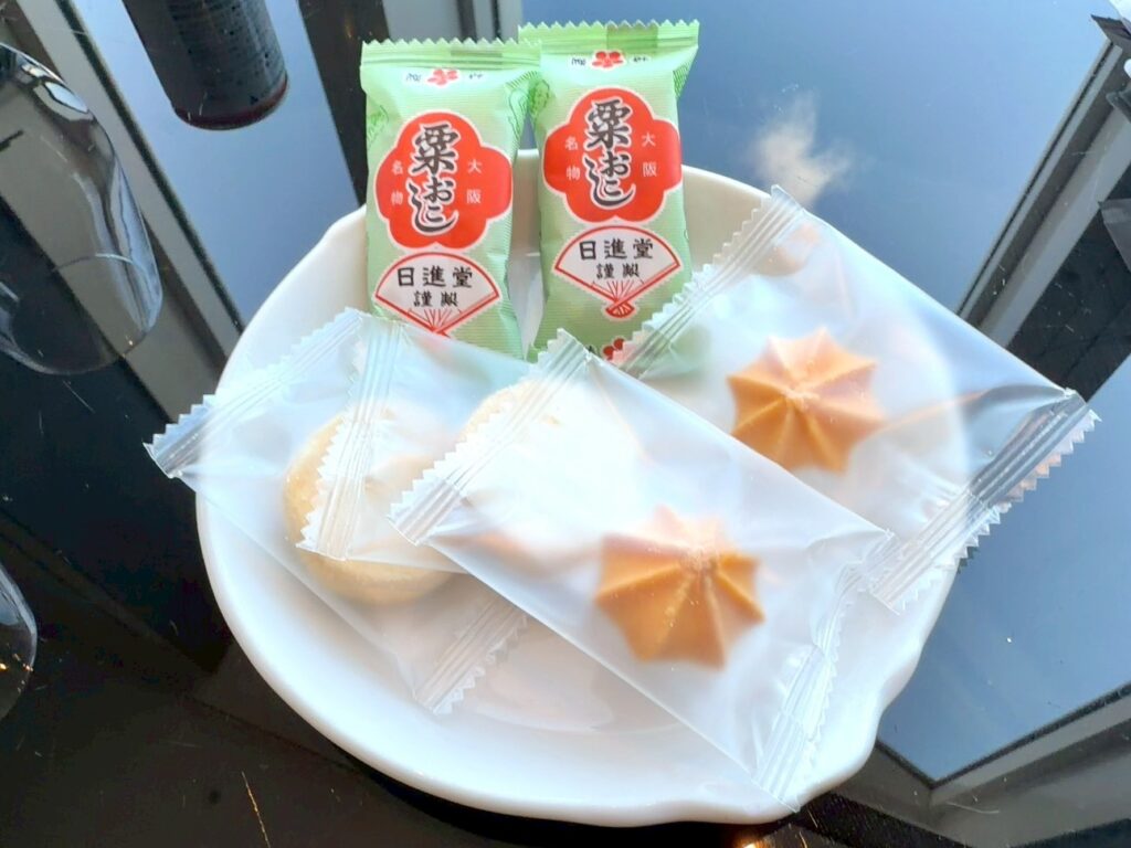 シェラトン都ホテル大阪のクラブラウンジのティータイムの提供内容