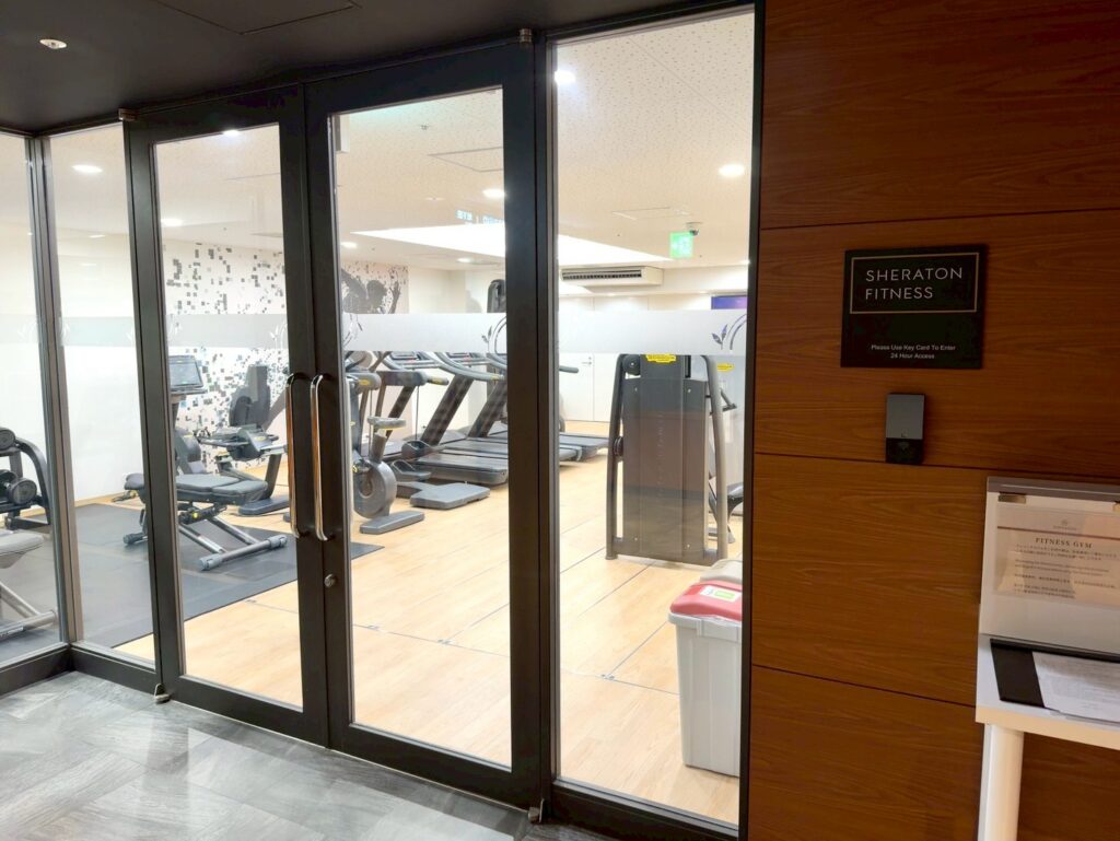 シェラトン都ホテル大阪のフィットネスジム