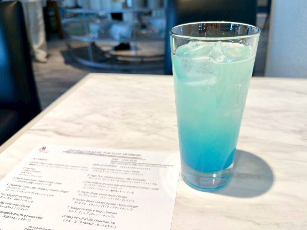琵琶湖マリオットホテルのクラブラウンジのカクテルタイムの提供内容