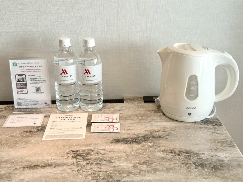 琵琶湖マリオットホテルの客室のミニバー