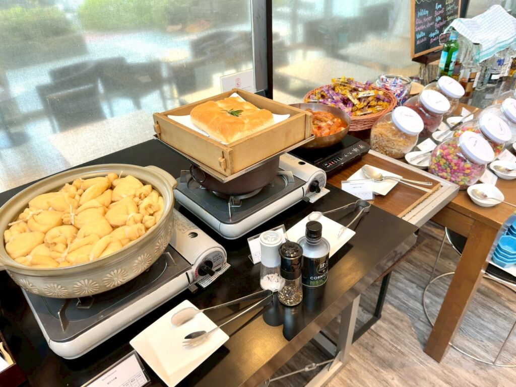 琵琶湖マリオットホテルのクラブラウンジのカクテルタイムの提供内容