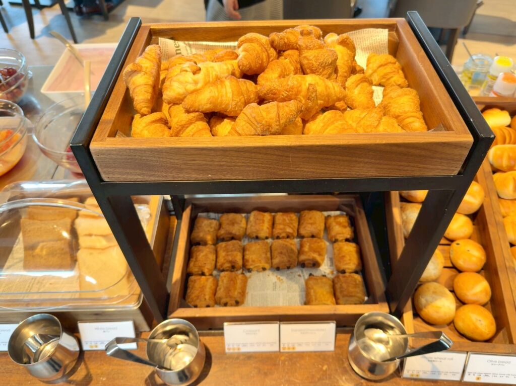 琵琶湖マリオットホテルの朝食レストラン「Grill&Dining G」の朝食ビュッフェ