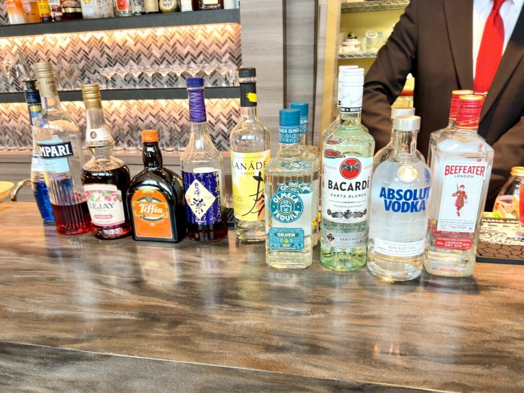 琵琶湖マリオットホテルのクラブラウンジのカクテルタイムの提供内容