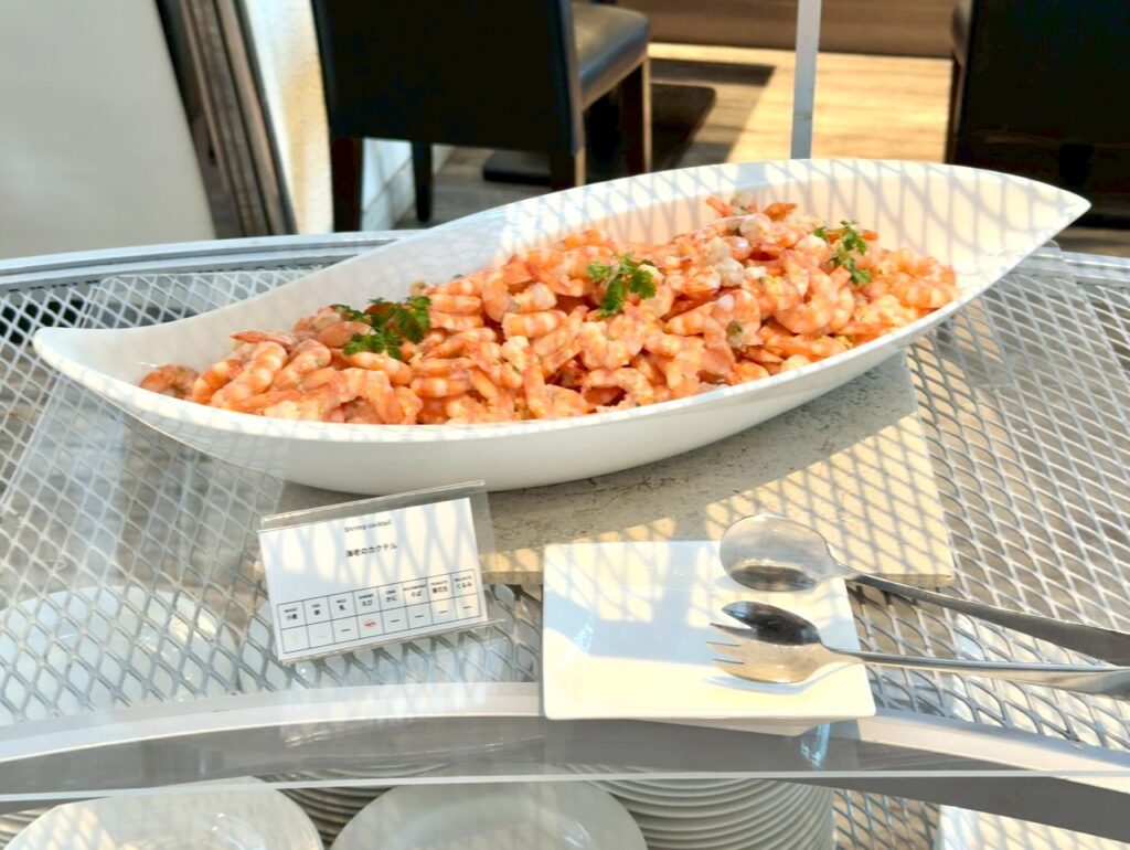 琵琶湖マリオットホテルのクラブラウンジのカクテルタイムの提供内容