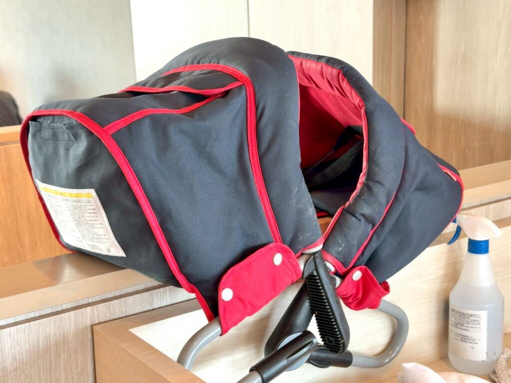 琵琶湖マリオットホテルの朝食レストラン「Grill&Dining G」の朝食ビュッフェの子供用椅子