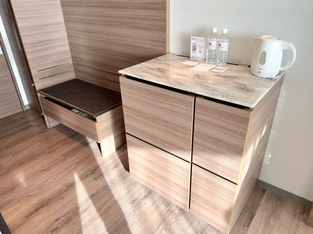 琵琶湖マリオットホテルの客室のミニバー