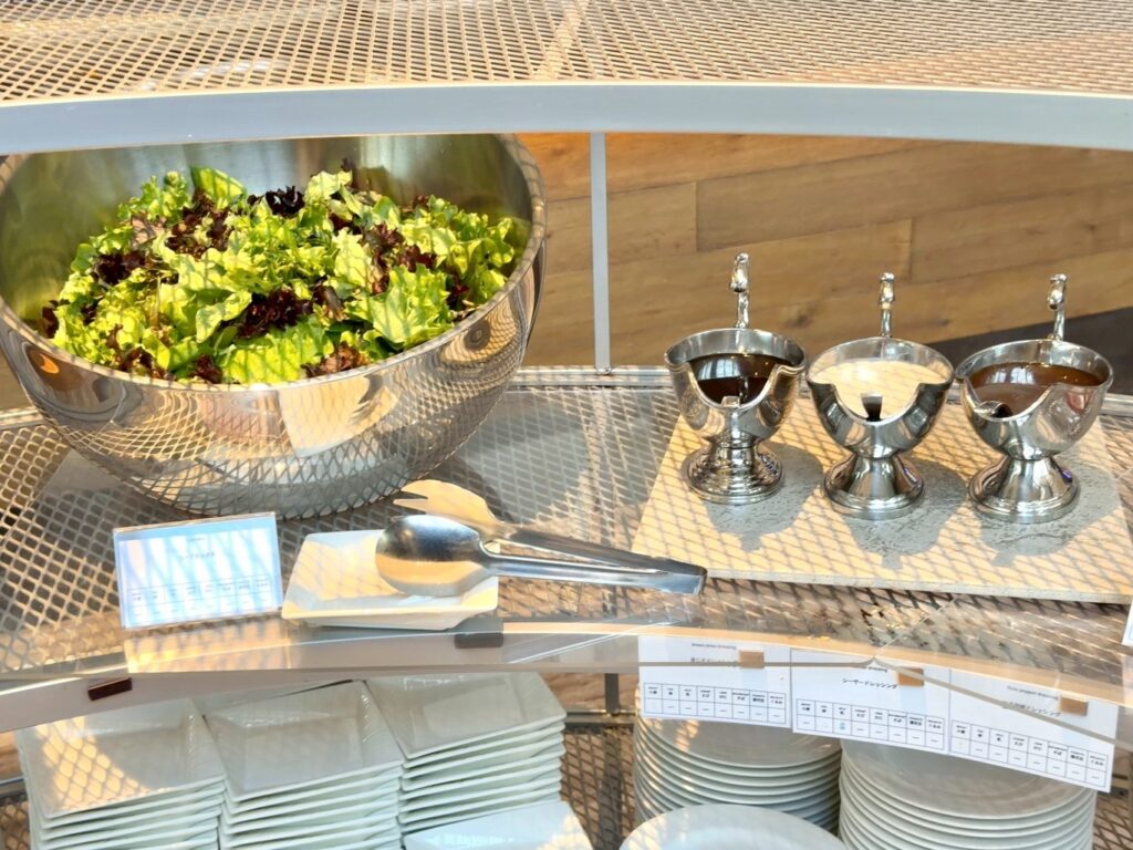 琵琶湖マリオットホテルのクラブラウンジのカクテルタイムの提供内容