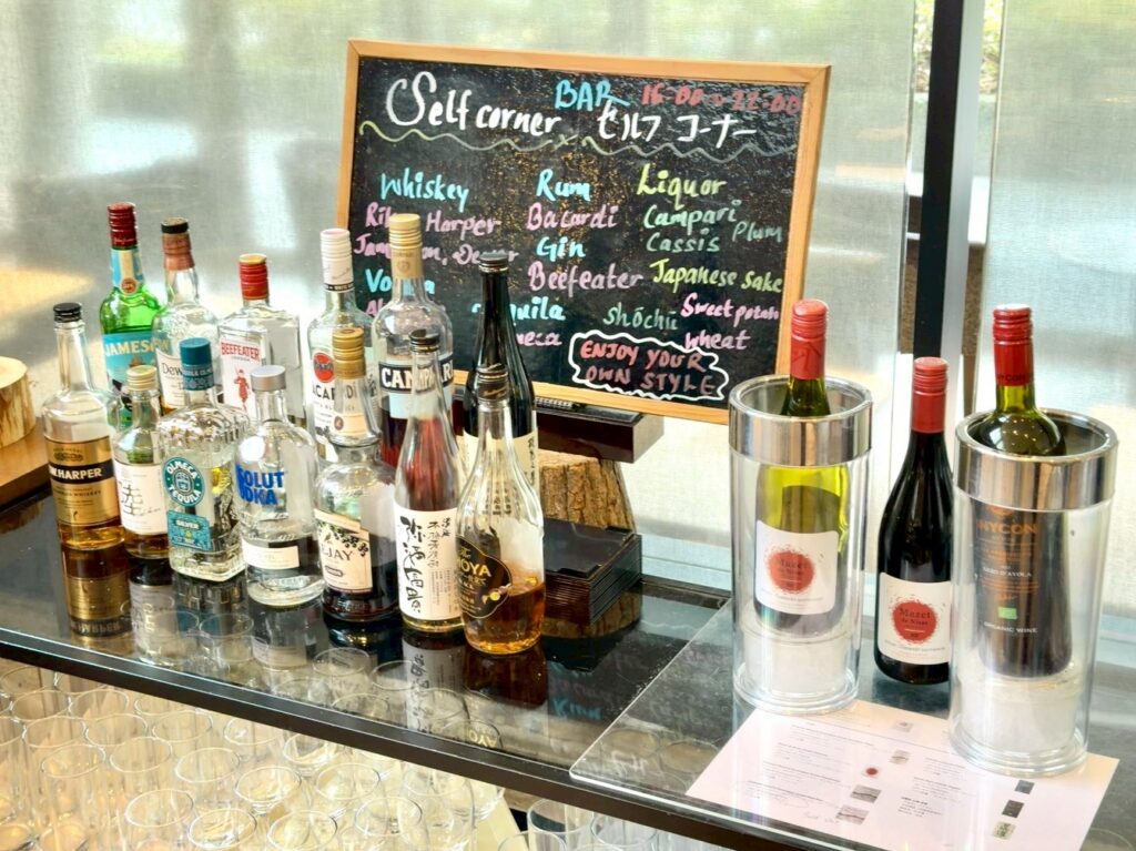 琵琶湖マリオットホテルのクラブラウンジのカクテルタイムの提供内容